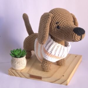 Perro salchicha "TOMY"